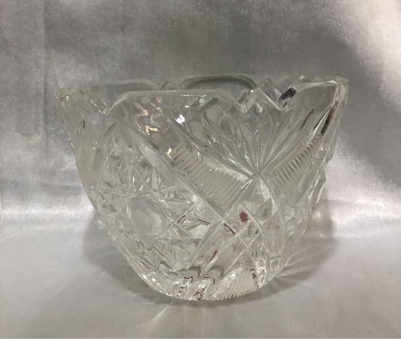 Советские хрусталь сатылады.