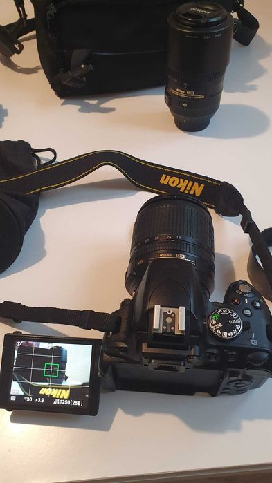 Nikon D5100 + obiectiv Nikon 18-105mm / Nikon 35mm 1.8 / Nikon 55-300