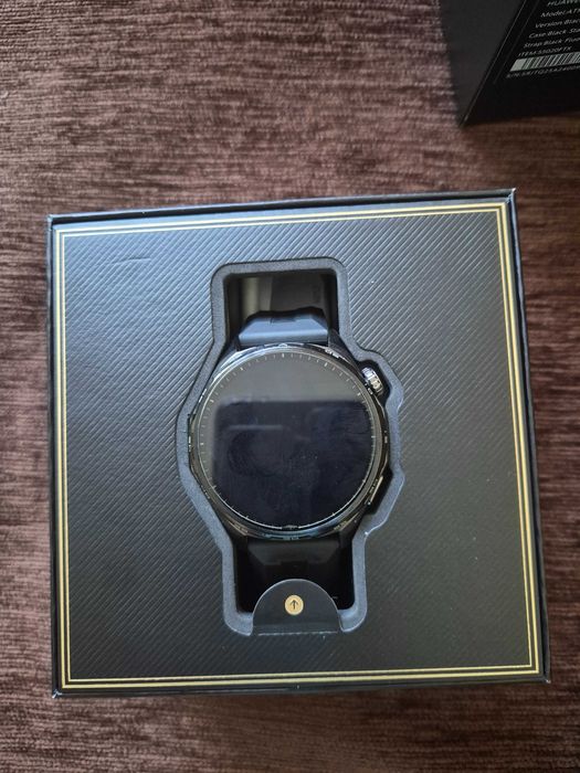 Смарт часовник Huawei watch GT 6 с 2 години гаранция