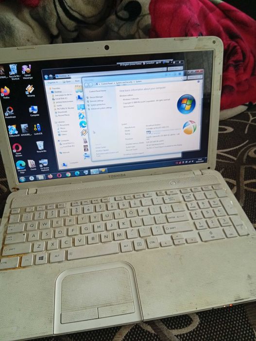 Vând laptop Toshiba satellite c855 600 ron