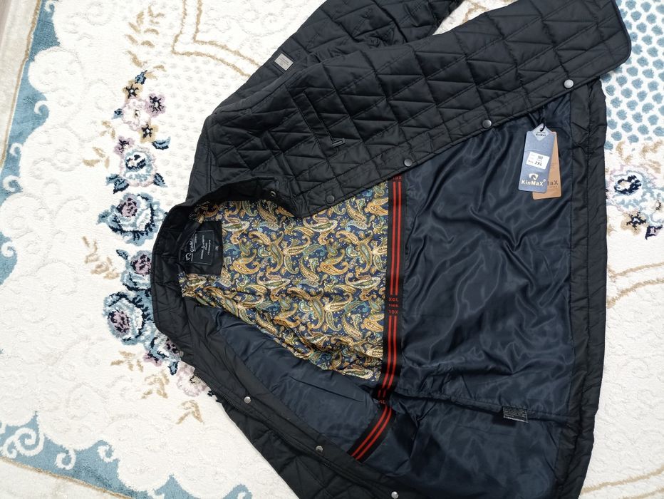 Продам весенный куртка