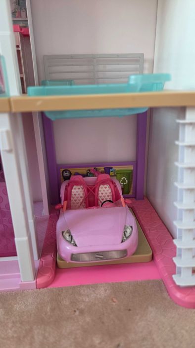 НАЙ- НИСКА ЦЕНА Къщата на Barbie