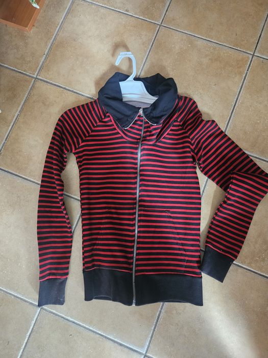 Суитчър на Н&М размер 34 36