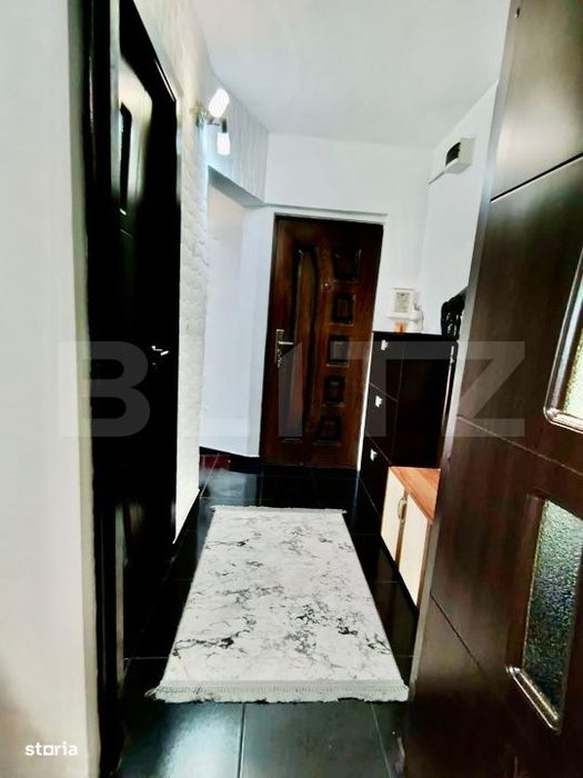 Apartament cu 2 camere 42 mp, semidecomandat, cu loc de parcare