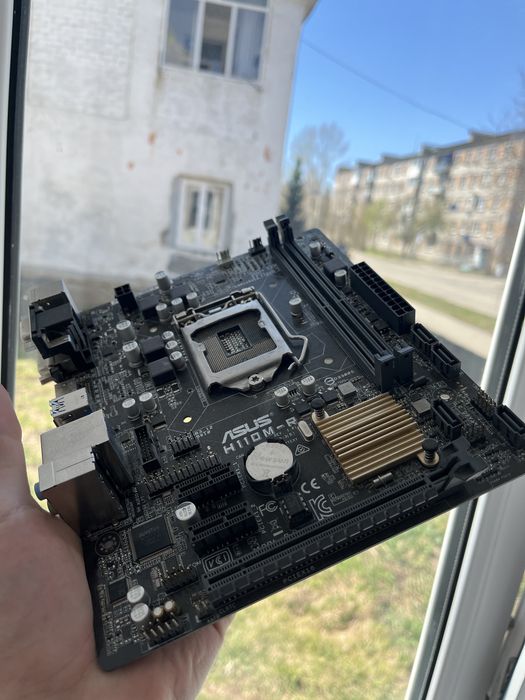 материнка на запчасти, рабочая