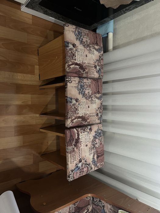 Продам стулья и стулчики