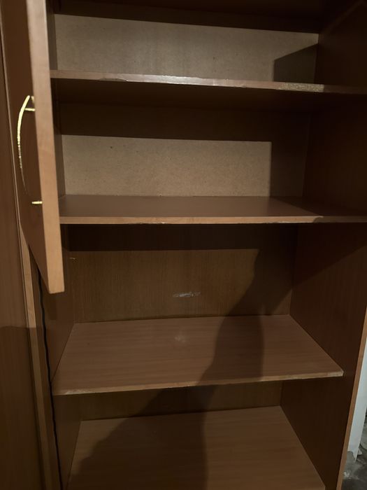 продам шкафы 2 в хорошем состояний