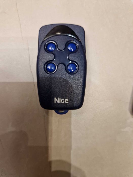 Telcomanda poarta NICE FLO4 analogic
