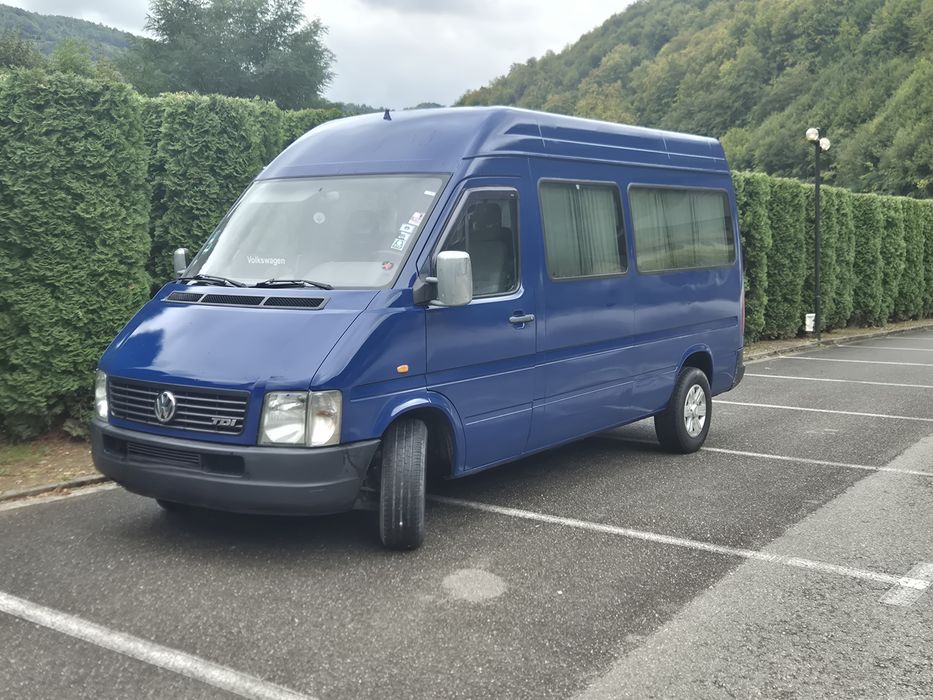 Vând microbuz 8+1 locuri Autoutilitara