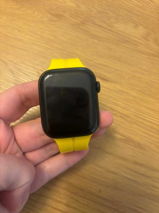 Apple Watch 8, GPS, Carcasa Midnight Aluminium 45mm, Midnight Sport