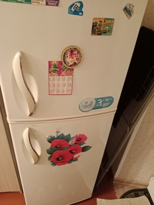 Холодильник б/у.