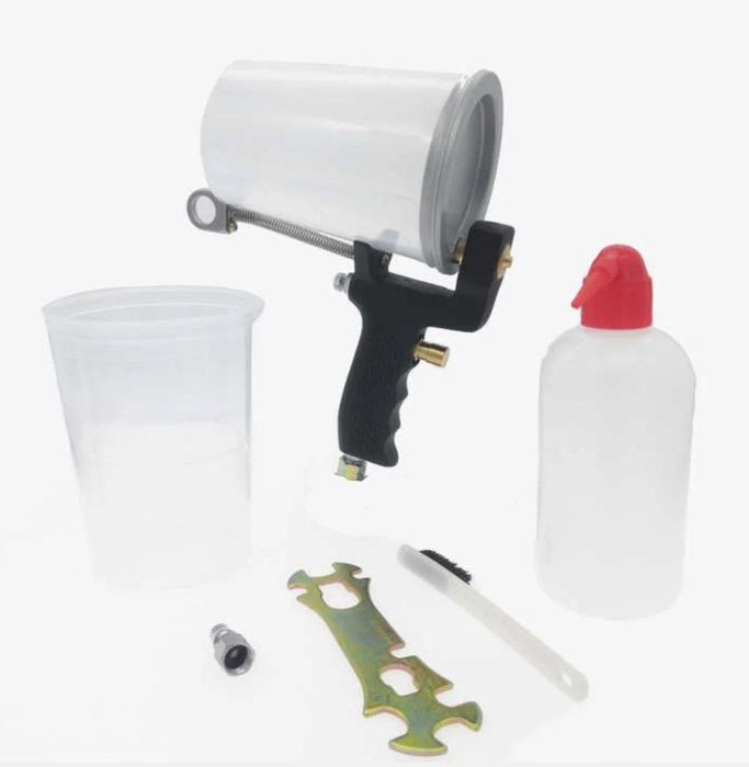 Пистолет- распылитель для гелькоута