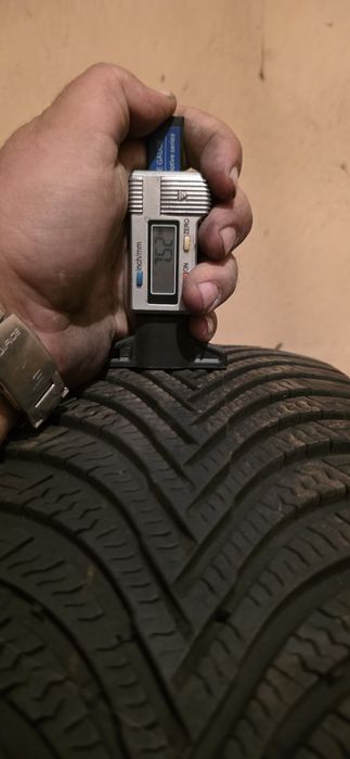 Гуми 4бр 205/50/16 - 1бр - 79лв