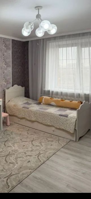 Продам кровать с матрасом 60000
