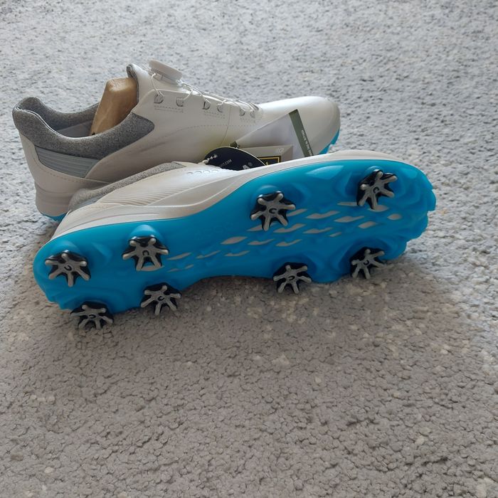 Vând papuci de golf ecco