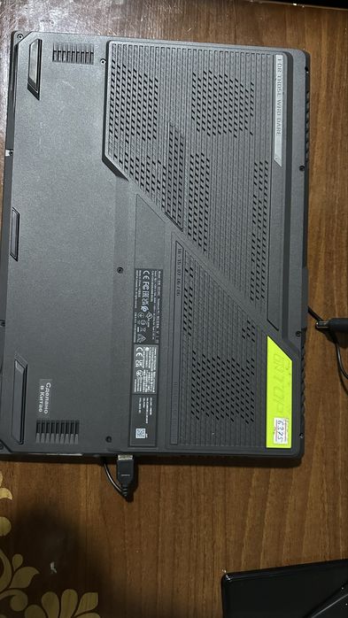 Asus ROG STRIX yaxshi holatda