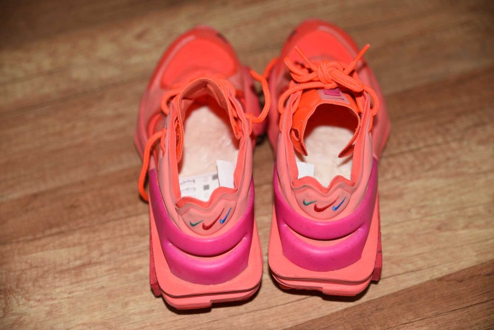 NIKE оригинални дамски маратонки 38.5 номер