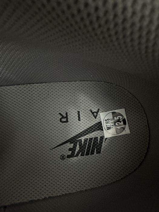 Кроссовки Nike