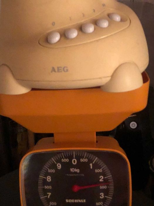 Блендер марка AEG, немски и сокоизтисквачка DELONGHI KC 400