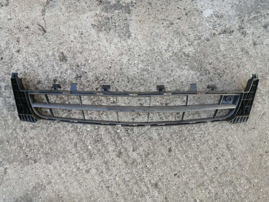 grila din bara Opel Insignia 100 lei