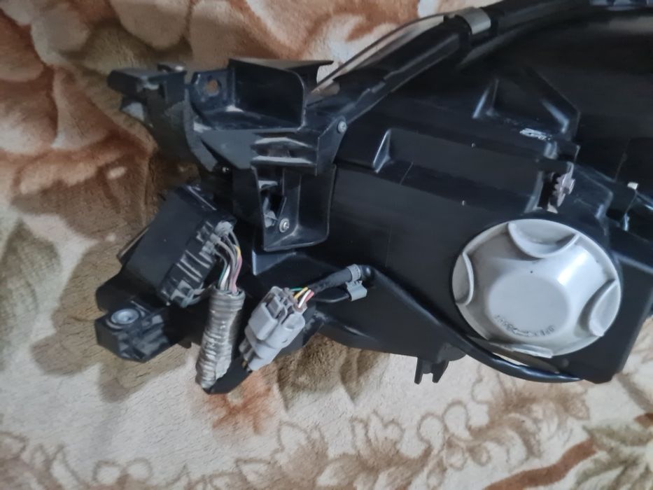 Фара на лексус LS 600