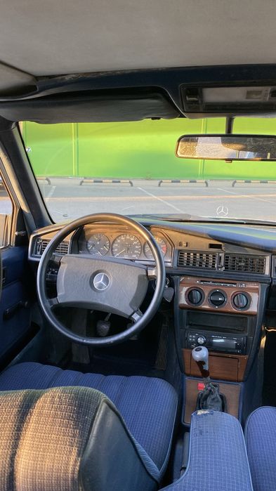 Продам Mercedes 190 w201 2.0 мкпп 5ст.