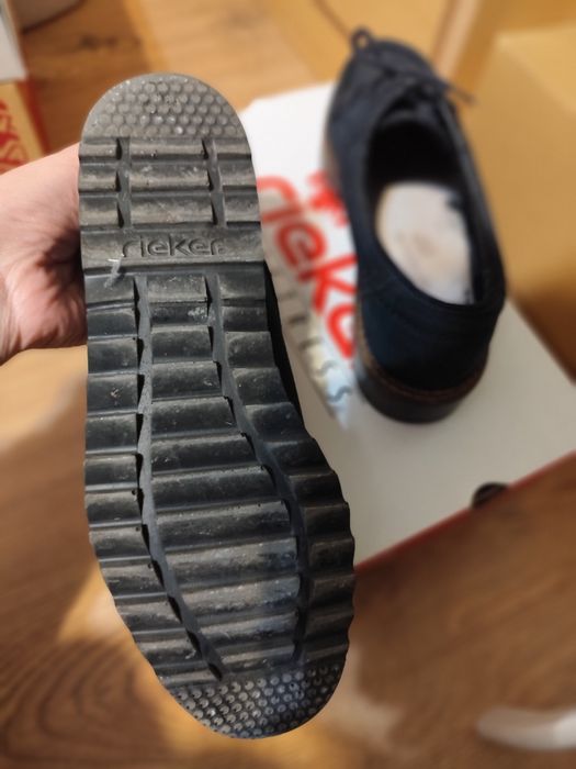 Обувки естествен велур Rieker