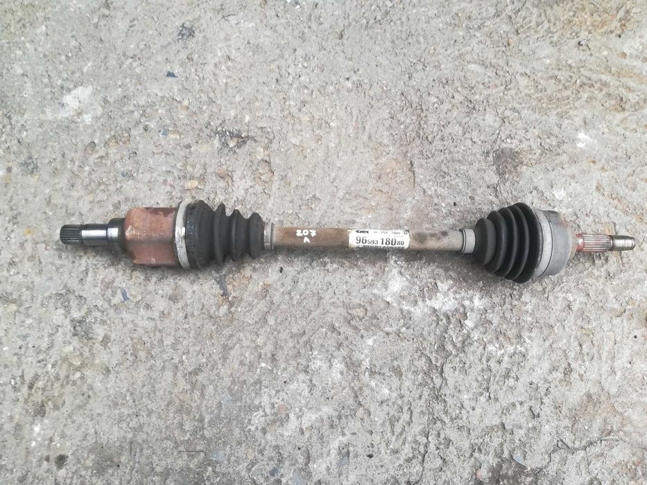 Полуоски Peugeot Пежо 207 1.4 ( лява дясна полуоска )