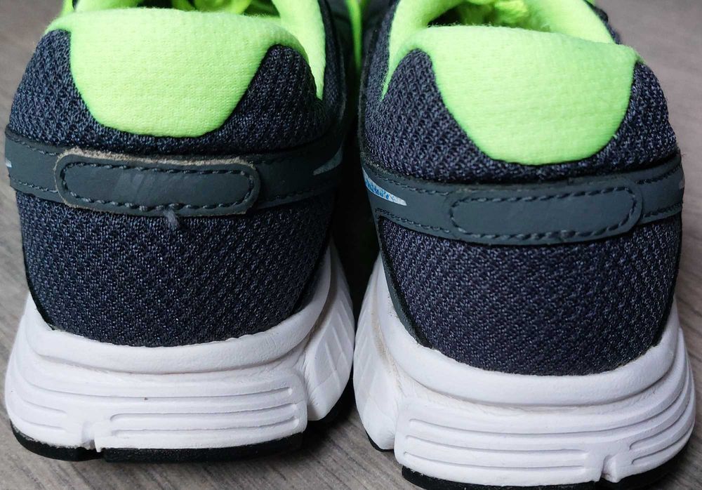 Женски неонови маратонки Nike 40 номер, 25см стелка [Средно състояние]