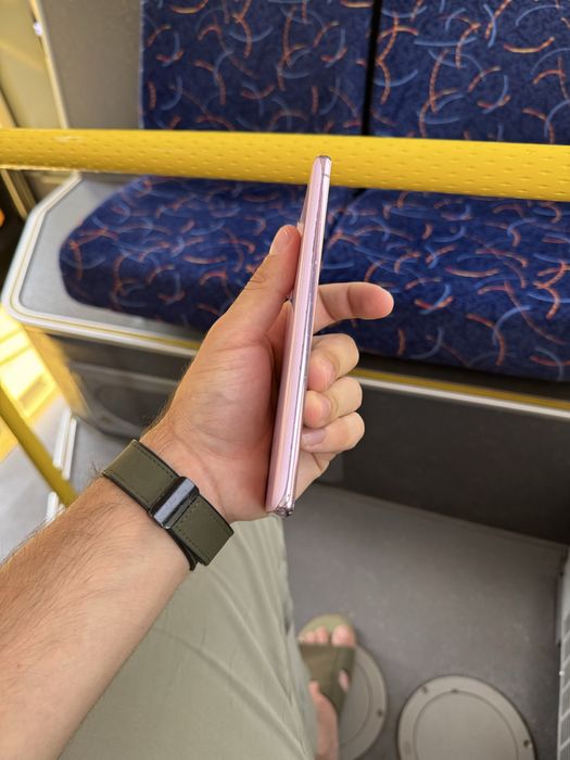 Продам телефон Samsung S20 FE 128Gb