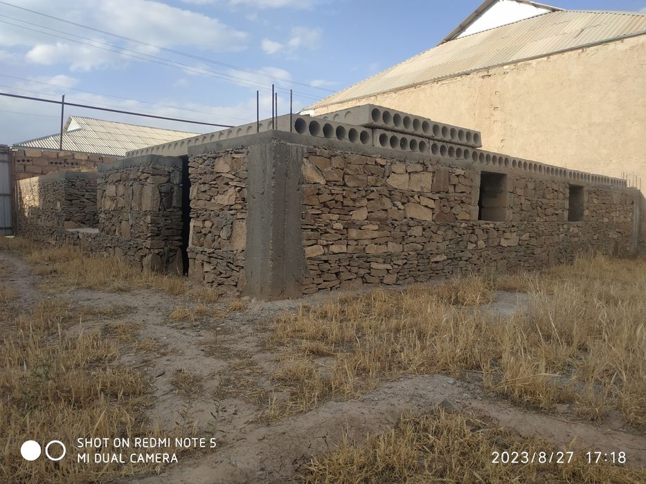 Ховли сотилади 9 сотих