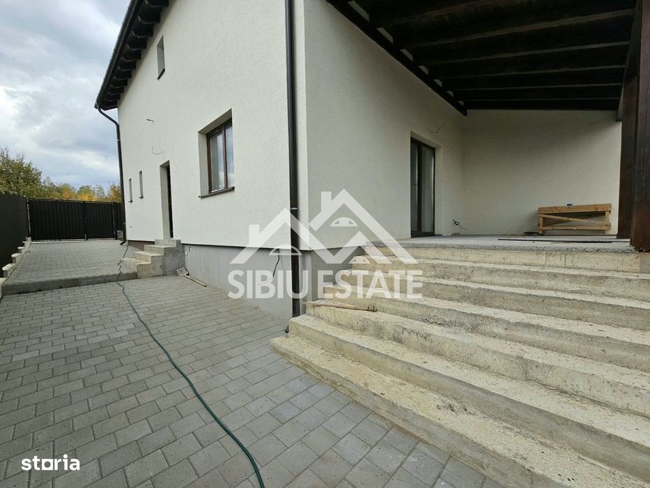 Casa Sibiu Calea Cisnadiei 4 camere, 2 bai, terasa NOU
