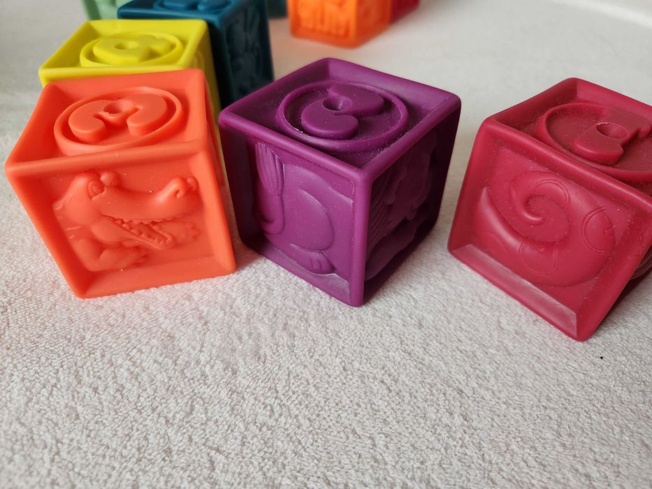 Set cuburi moi Btoys