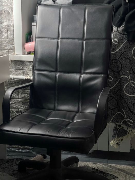 Продам офисное кресло