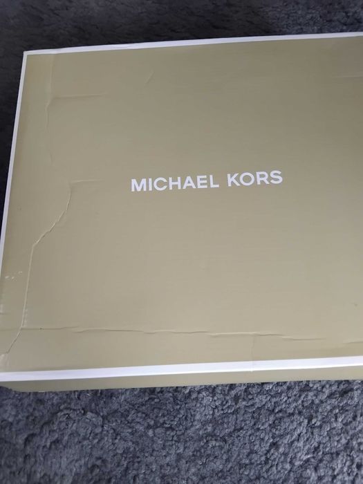 Чисто нови дамски маратонки / маратонки с лого принт (стил Michael Kors)Доставени от USA