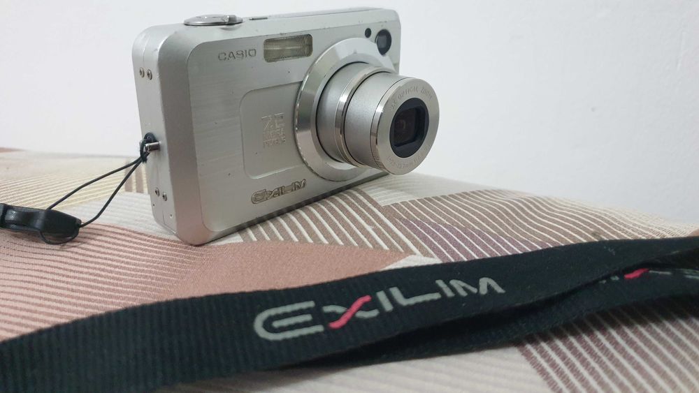 Casio Exilim EX-750
