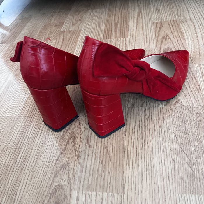 Туфли TUCINO красные