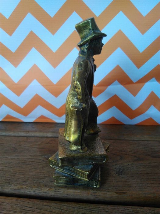 Продавам антикварна медна склуптура Давид Копърфийлд 1