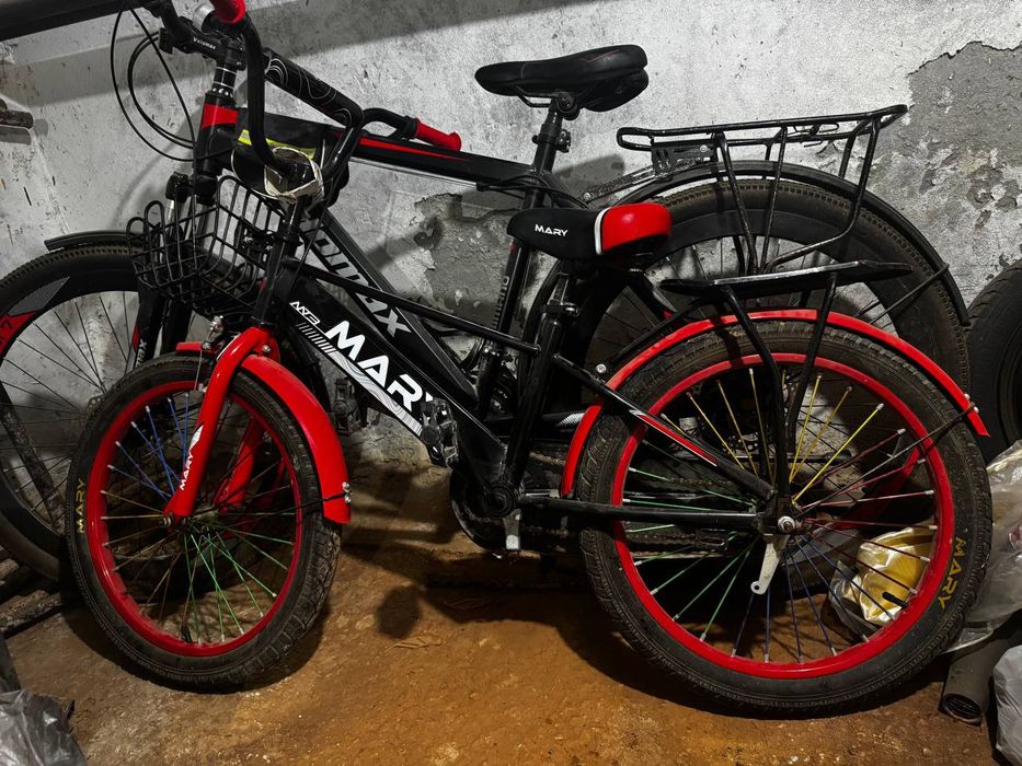 Velosipedlar ( bikes) Sotiladi. Holati yaxshi. Kam minilgan.