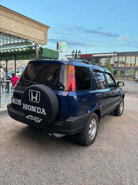 Mashina Honda  CRV