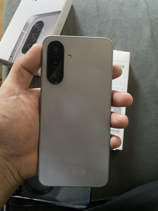 Продам Samsung Galaxy A17