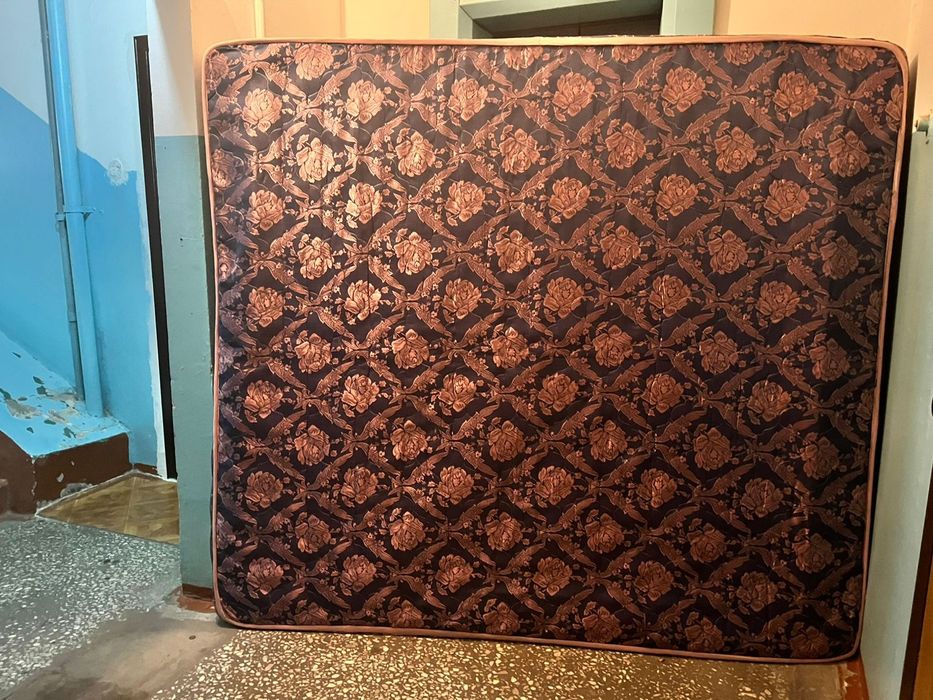 Матрас 200х180. Бесплатно