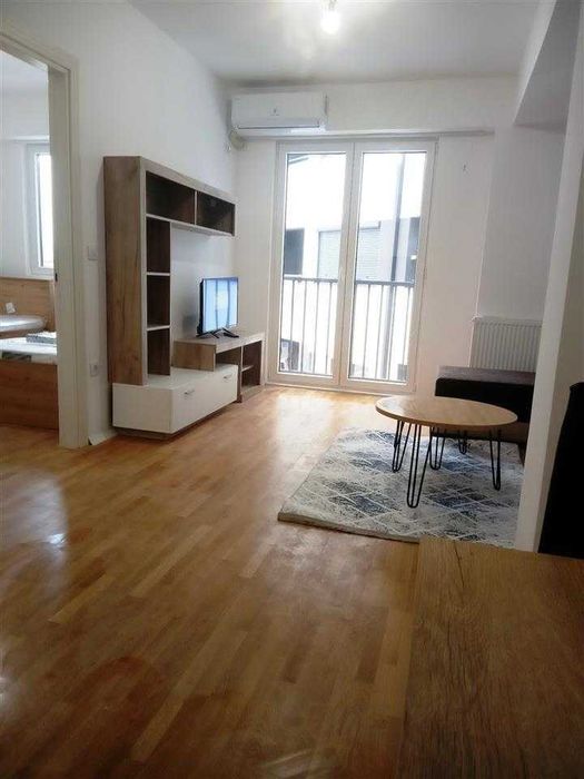 Дава се под наем Двустаен апартамент в София, Център - 68 кв.м за 663 € - Снимка #3