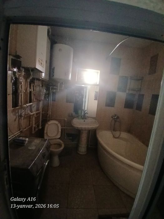 Kvartira, yangi yo'l, chamanzor mahalla, ippadrom va Abu saxiy yaqin