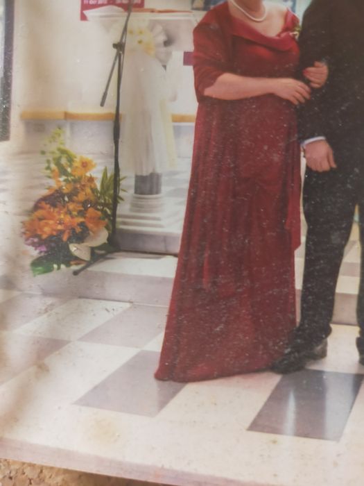 Официална рокляза тържествени случаи