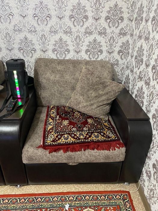 Продам диван и кресло