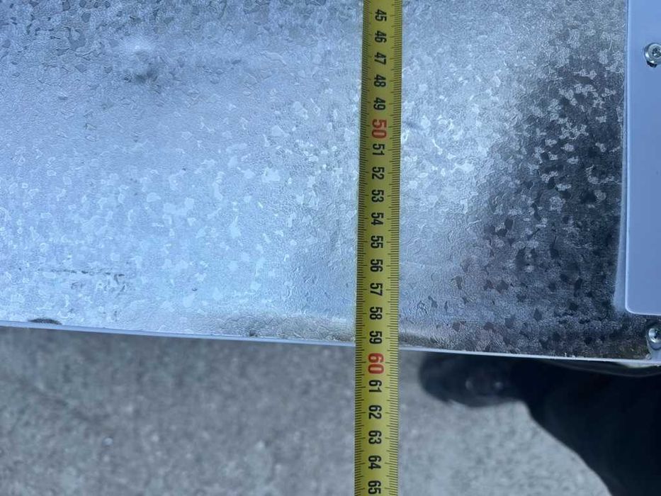 Вграден хладилник 82×60×55 – компактен, отлично състояние