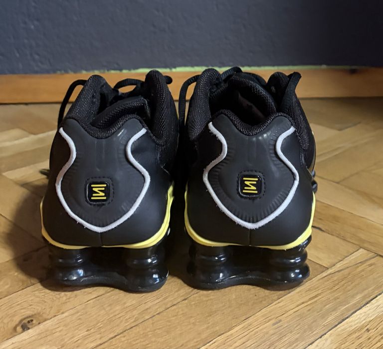 Nike Shox оригинални маратонки