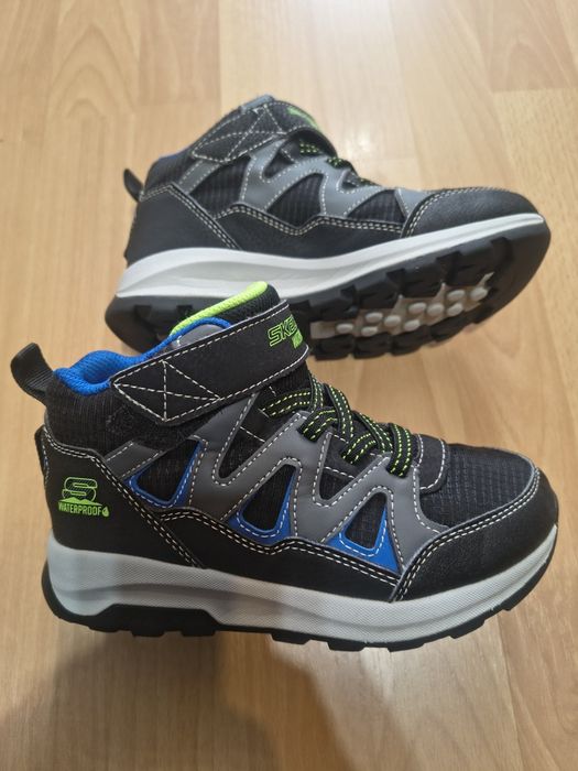 Ghete copii SKECHERS -STORM BLAZER ,impermeabile ,m. 32 , in stare foarte buna preț 180 lei