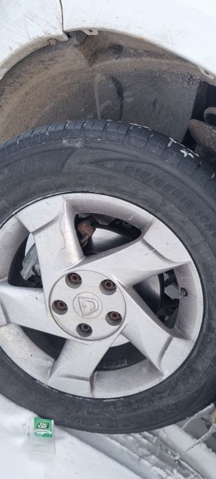 Vând Jante aliaj originale Dacia Duster anvelope 2025-2023